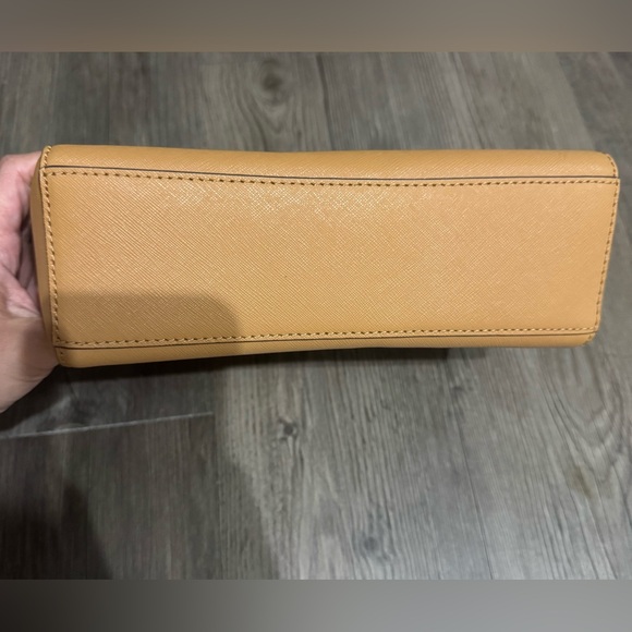 Tory Burch Camel Satchel Excellent like New! - Picture 9 of 9